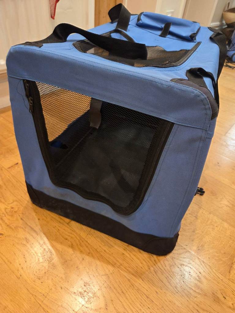 Free dog carrier and pen