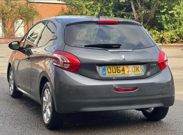 2014 Peugeot 208 1.2 VTi Style 3dr HATCHBACK PETROL Manual