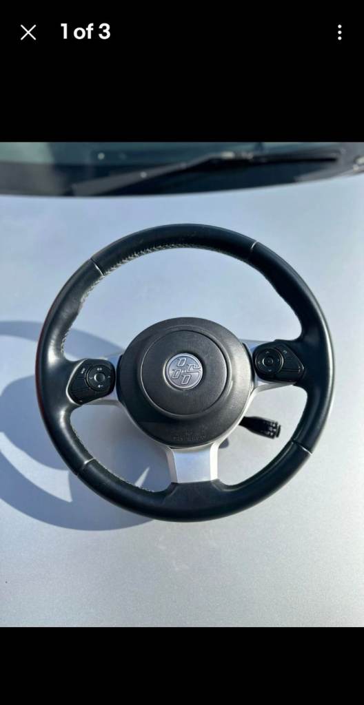 GT86 2017+ Facelift Steering Wheel