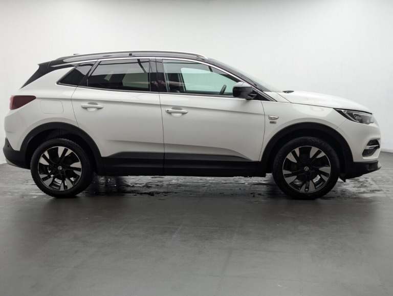 2021 Vauxhall Grandland X 1.2 Turbo Griffin Edition SUV 5dr Petrol Manual Euro 6 (s/s) (130 ps) N...