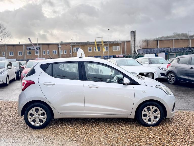 2015 Hyundai i10 1.2 SE 5dr HATCHBACK Petrol Manual