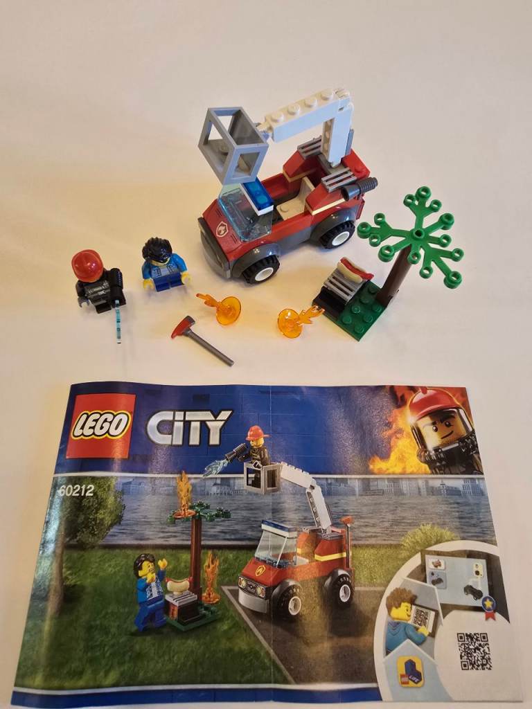 LEGO - Genuine - 60212  Lego City Barbeque Burn Out
