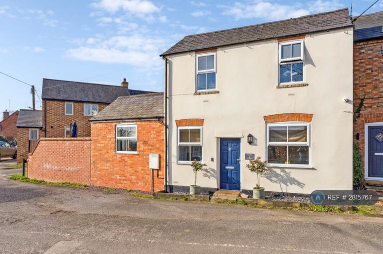 2 bedroom house in The Highway, Milton Keynes, MK17 (2 bed) (#2815767)