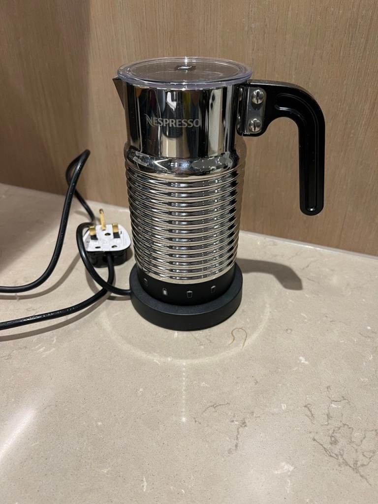 Nespresso Aeroccino 4 Milk Frother – Silver