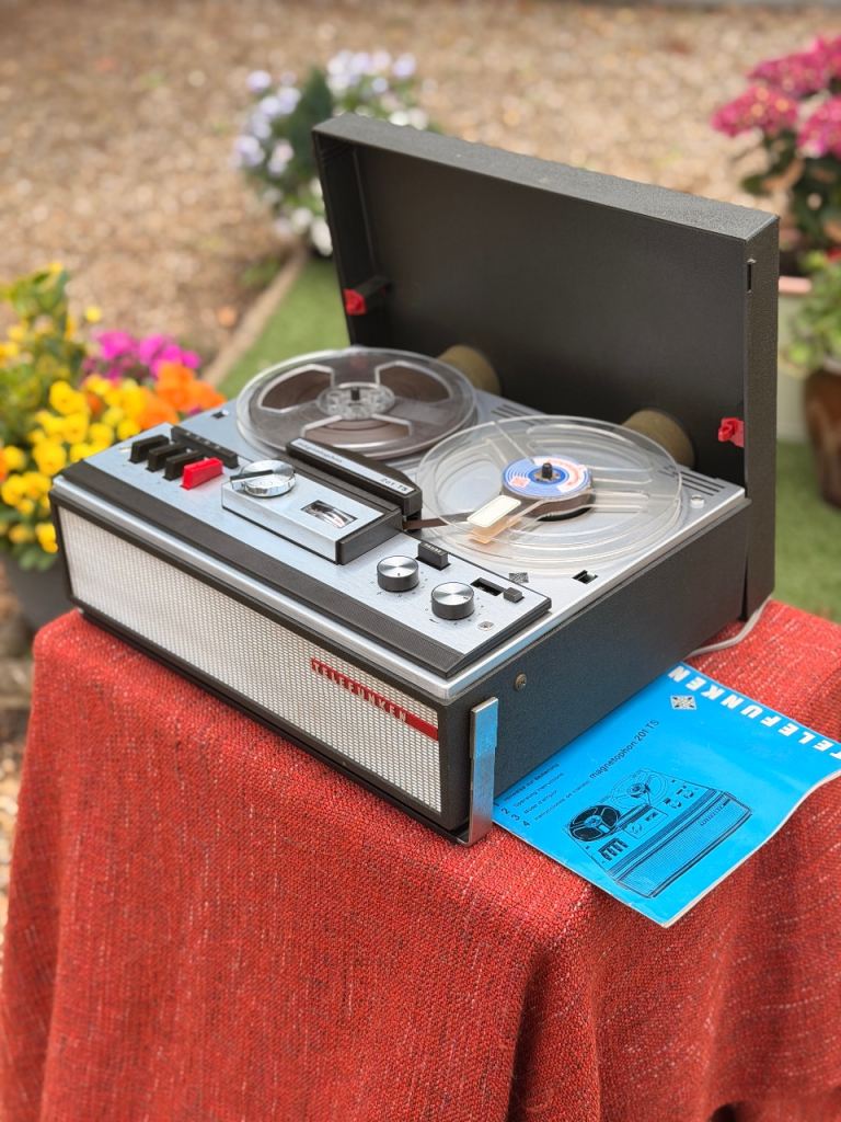 Vintage Telefunken Magnetophon 2o1 TS Reel to Reel Tape Recorder - Fully Working