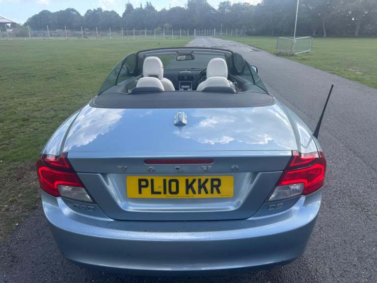 VOLVO C70 2.0 D3 SE Lux 2010