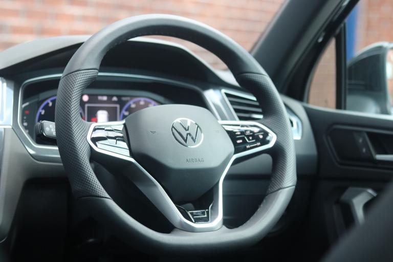 2022 Volkswagen Tiguan 1.5 TSI 150 R-Line 5dr DSG ESTATE Petrol Automatic