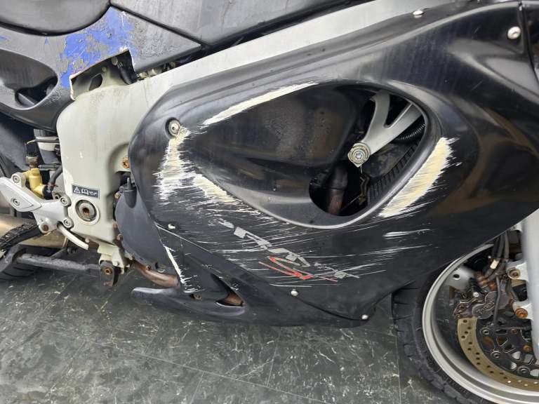 TRIUMPH SPRINT ST 955 PROJECT BIKE 