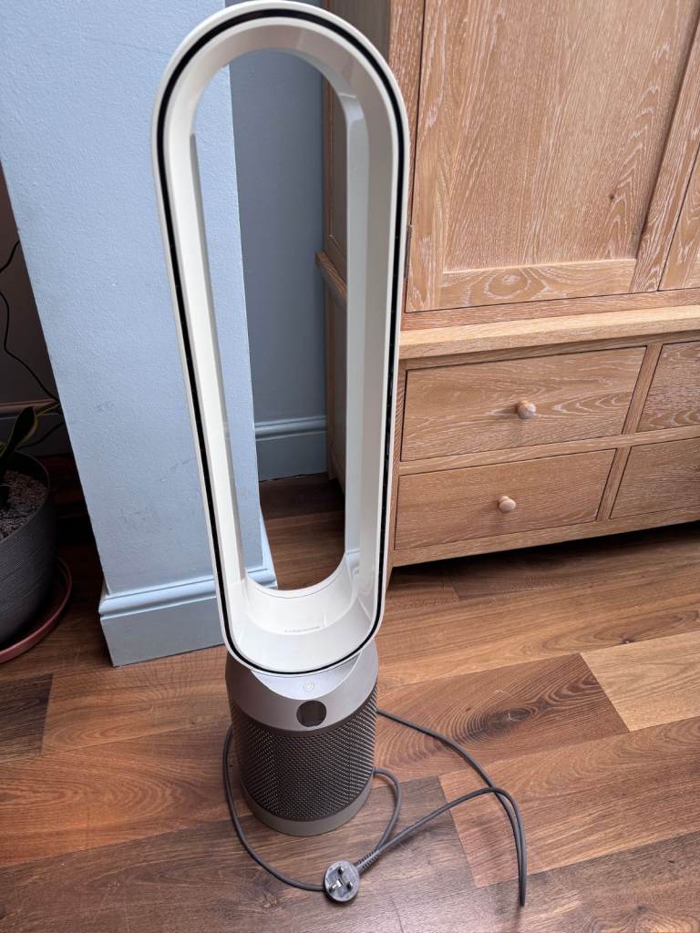 Dyson Purifier Cool Bladeless Tower Fan Air Purifier White Silver TP07