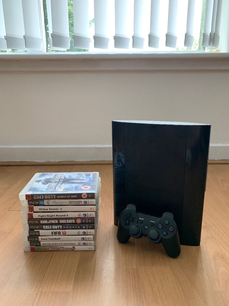 Sony PlayStation PS3 Super Slim Bundle