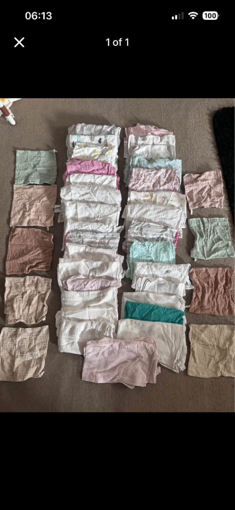 Large Bundle of Multicoloured Baby Muslins – Good Condition