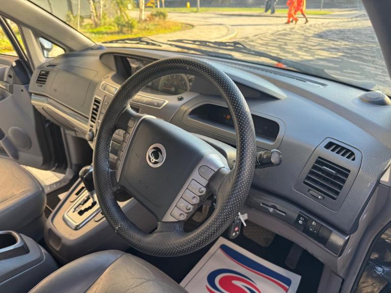 2014 SSANGYONG RODIUS TURISMO 2.0 E-XDI T-TRONIC AUTOMATIC 4WD 7 SEATER 5dr GREY