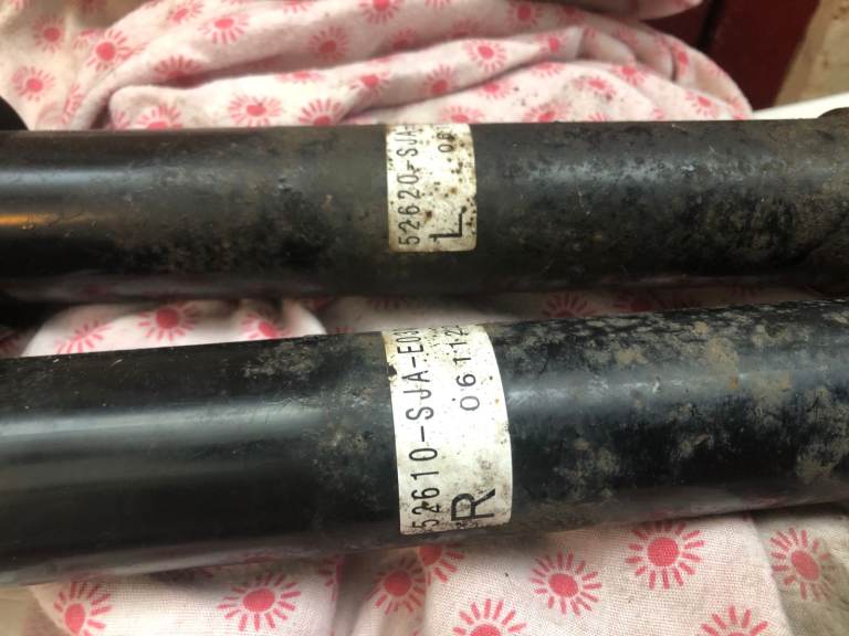 Honda Legend 2008 rear shock absorbers struts excellent no leaks