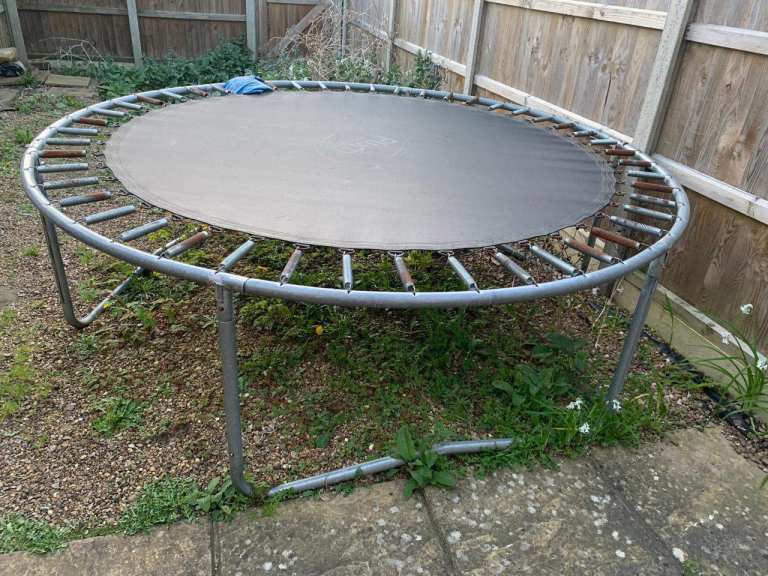 Trampoline