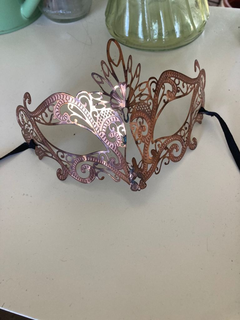 Masquerade mask