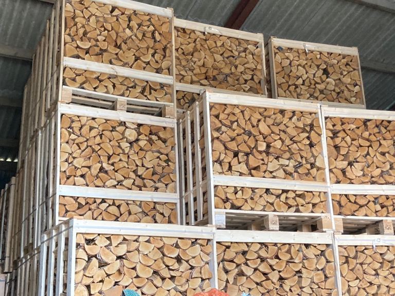Kiln dried logs