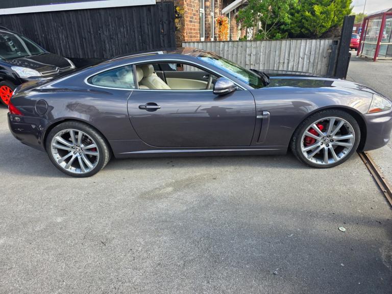2009 Jaguar XK 5.0 V8 Portfolio 2dr Auto COUPE Petrol Automatic