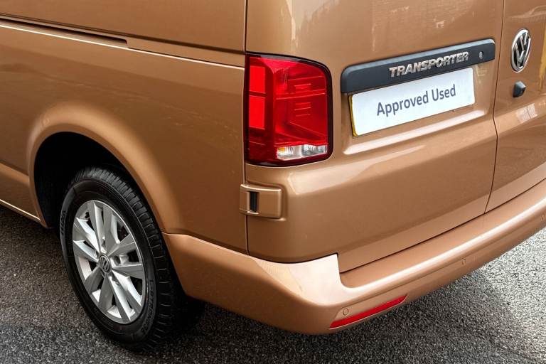 2022 Volkswagen Transporter 2.0 TDI 150 Highline Van Van DIESEL Manual