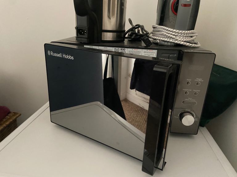 Russell Hobbs 800W Microwave