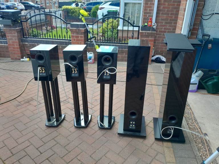 Bowers wilkins speakers cm9 & cm5