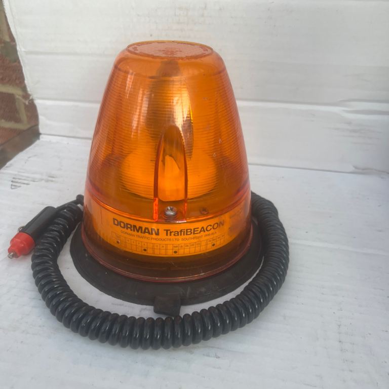 Dorman TrafiBeacon Roof Beacon 12V with Rotating Orange Traffic Light