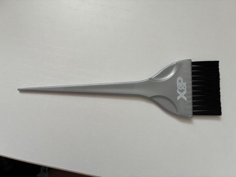 X&P Hair Dye Brush – Grey