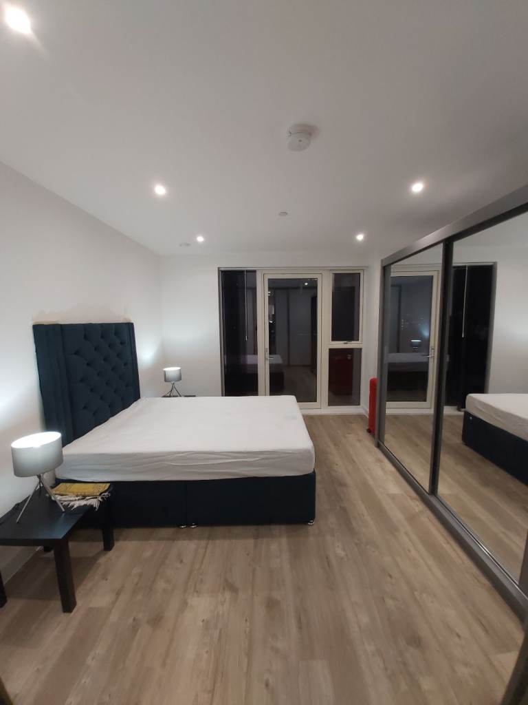 LARGE ROOM AVAILABLE FOR RENT IN HIGH STREET HOUNSLOW TW3 