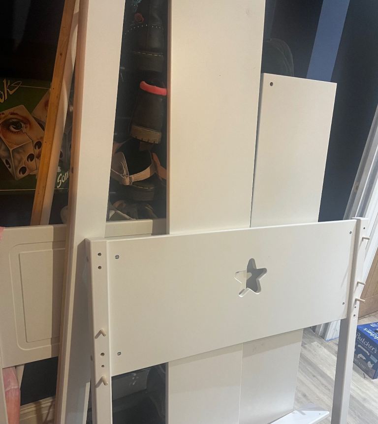 Free to collect habitat midi bed  