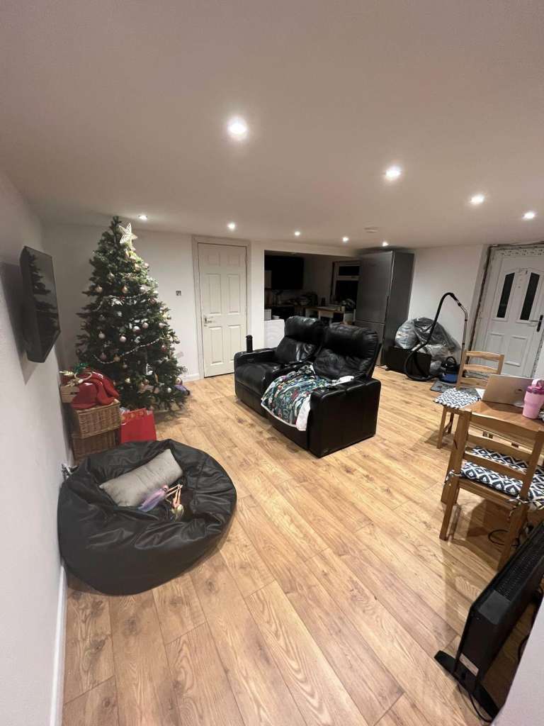 3 bed bungalow to rent 