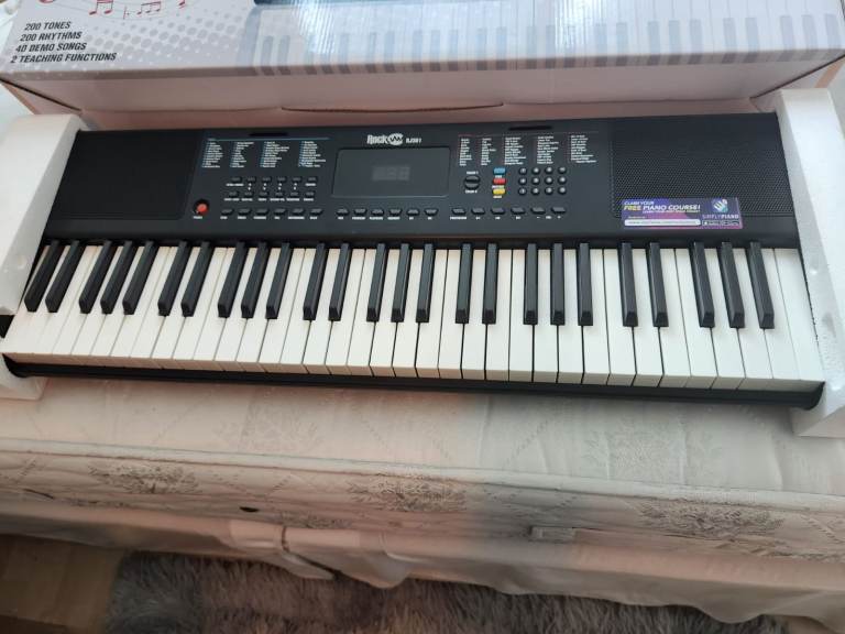 NEW RockJam 61 Key Music Keyboard