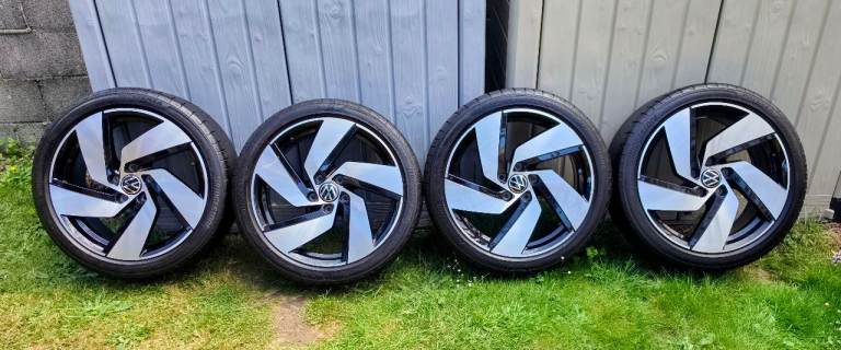 VW Golf Mk8 GTI Richmond Alloys (Genuine) with 18inch Bridgestone Potenza tyres