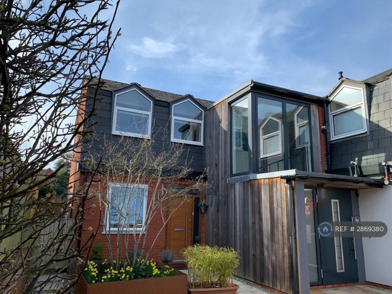 2 bedroom flat in Perry Bower House, Upton-Upon-Severn, Worcester, WR8 (2 bed) (#2869380)