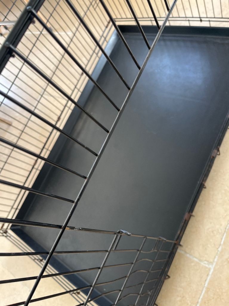 Dog crate 
