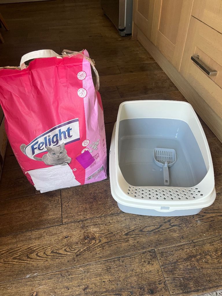 Cat litter tray & Felight 20kg cat litter