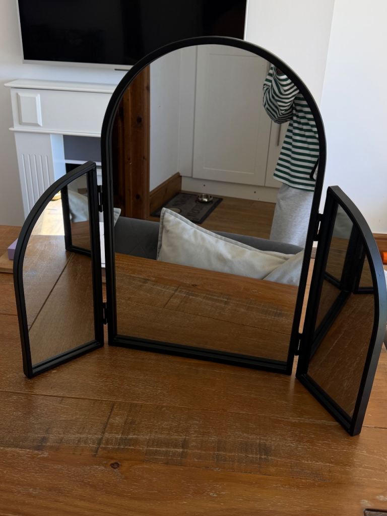 dressing table mirror