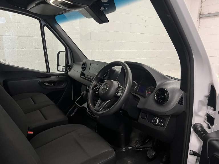2024 Mercedes-Benz Sprinter 3.5t H1 Premium Van PANEL VAN DIESEL Manual