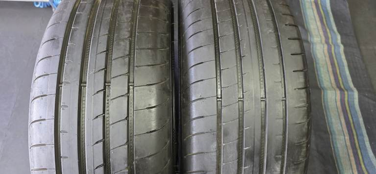 235 55 18  2 x tyres Goodyear Eagle F1 Asymetric 5