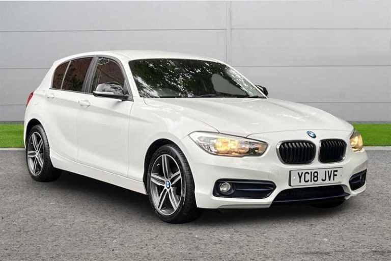 2018 BMW 1 Series 118i [1.5] Sport 5dr [Nav] HATCHBACK PETROL Manual