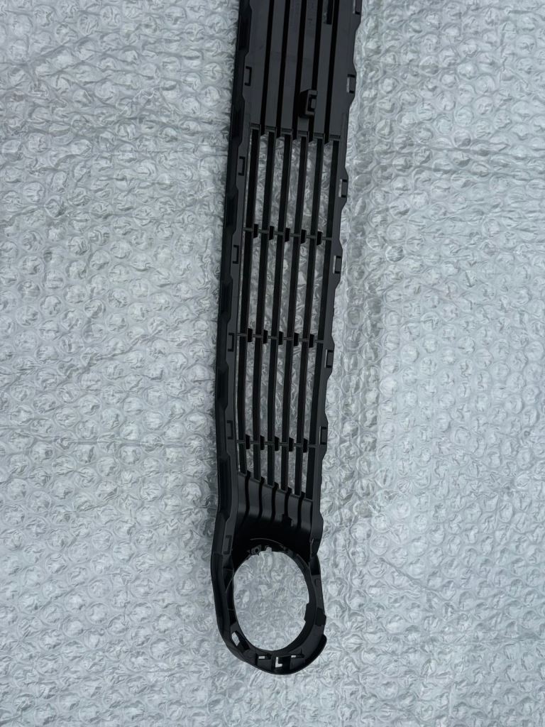 New Genuine 2014-2018 Toyota Aygo Lower Front Bumper Grill