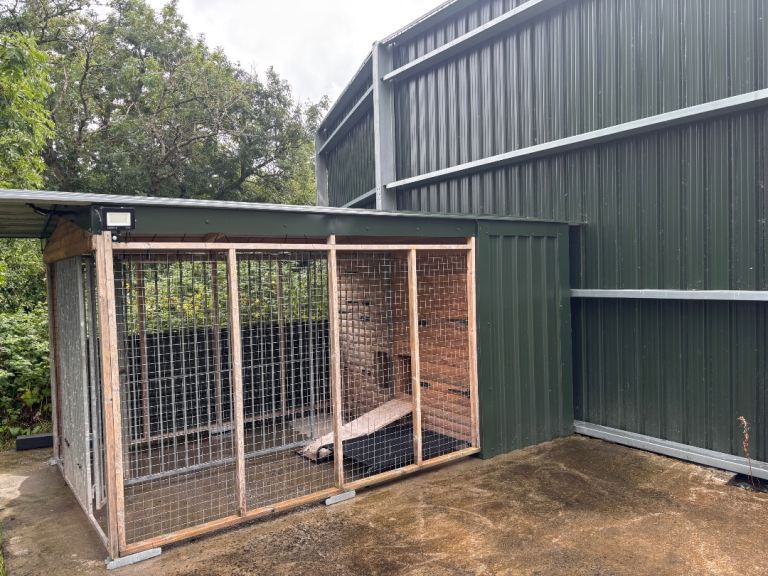 Dog kennel and run