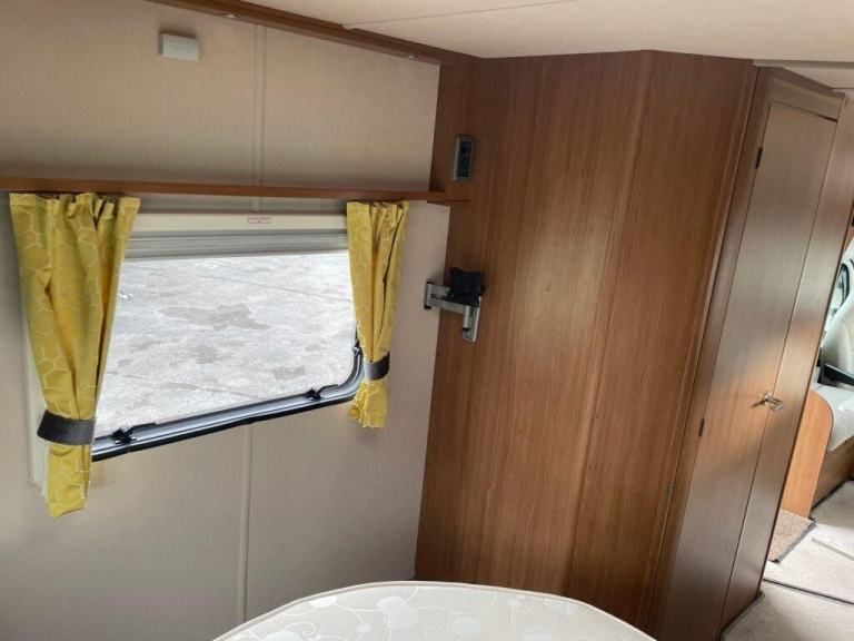 Auto-Trail Imala 732 Lo-Line 4 Berth 2 Belt Island Bed Motorhome 