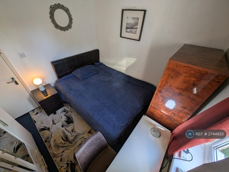 1 bedroom in Great Galley Close, Barking, IG11 (#2744933)