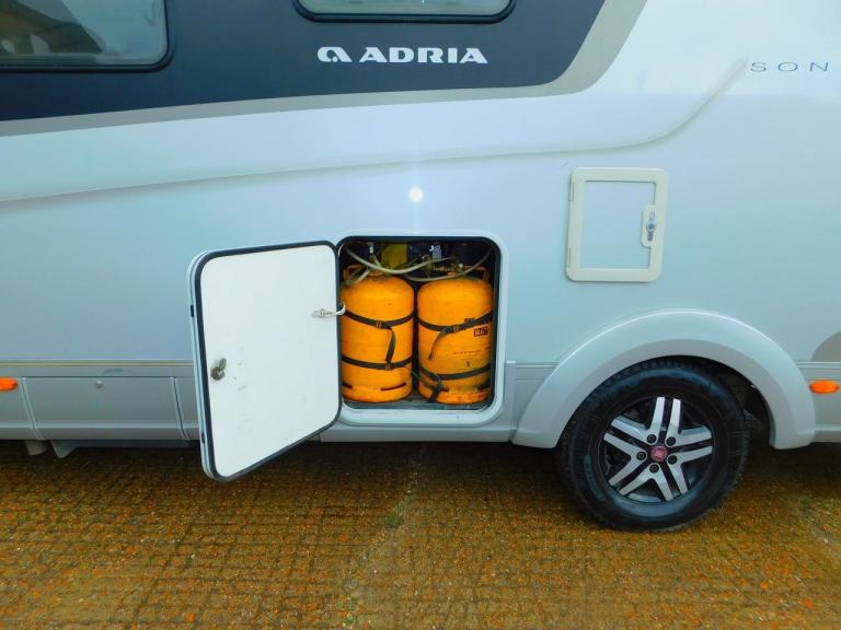Adria Sonic Supreme i710 SBC 4 Berth with 2 x DOUBLE BEDS Motorhome for Sale