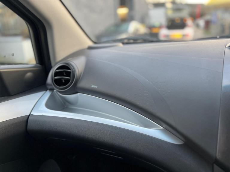 2012 Chevrolet Spark 1.2i LT Euro 5 5dr HATCHBACK Petrol Manual