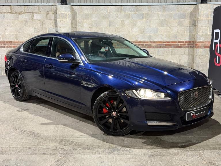 2017 Jaguar XF 2.0d Portfolio Saloon 4dr Diesel Auto Euro 6 (s/s) (163 ps)