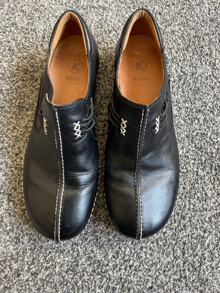 Brand-new Clarks/k shoes  Flats