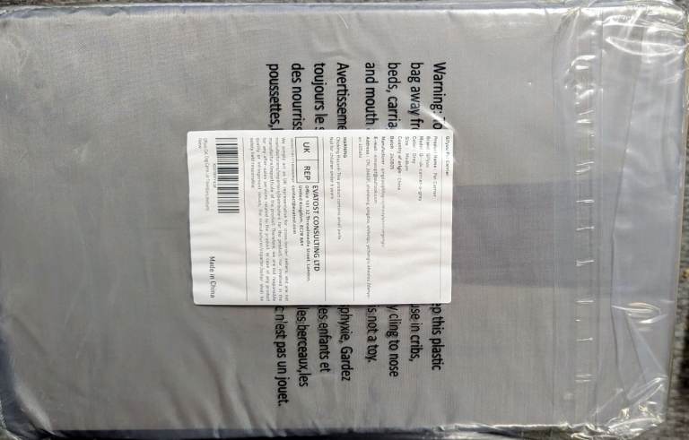 Pet Carrier – Medium (Grey) 🐶🐱