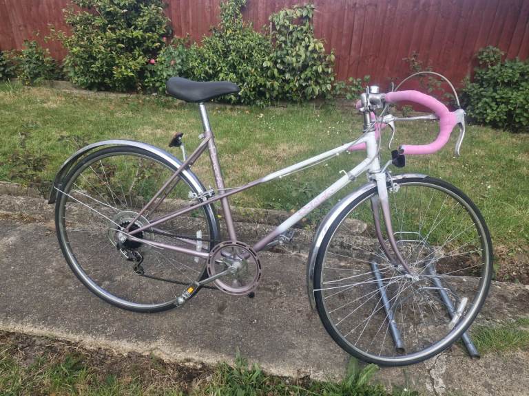  LADIES WOMES ADULTS RALEIGH PAMACHE 700cc WHEELS 19 INCH FRAME 6 SPEED BIKE BICYCLE