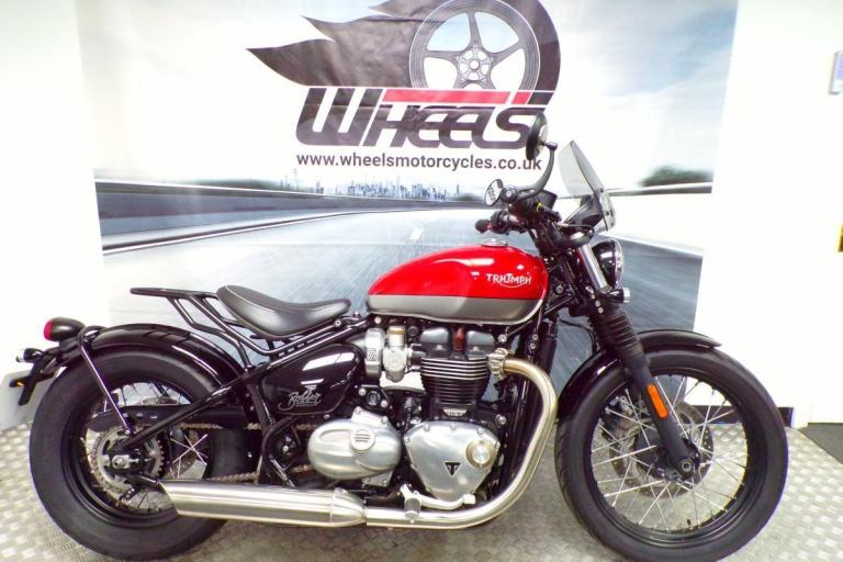 2019 TRIUMPH BOBBER 1200 WITH ONLY 3737 MILES FROM NEW
