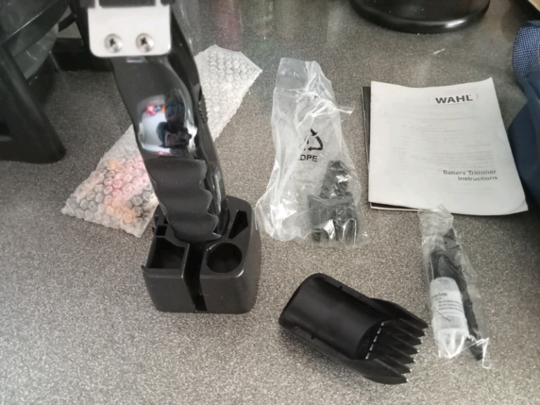 Wahl battery operated beard trimmer 